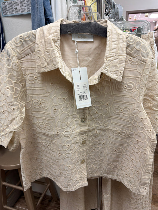 Noen sand eyelet shirt