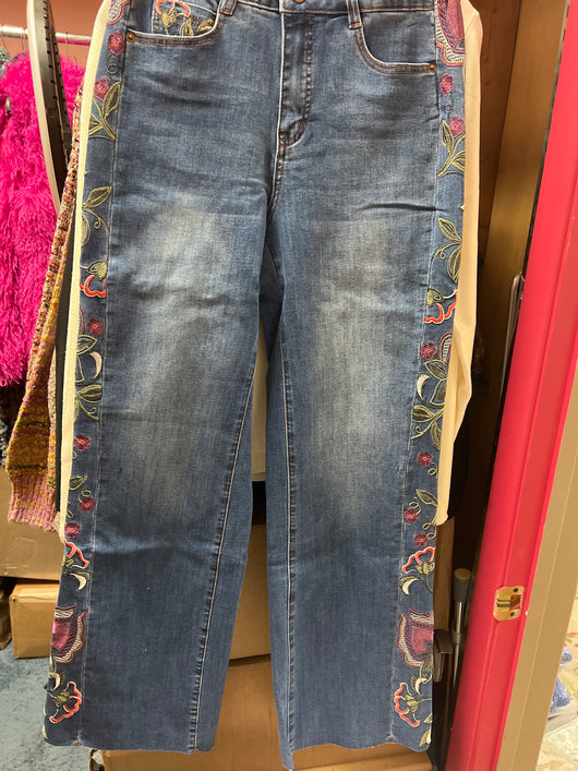 Tribal embroidered Brooke jeans