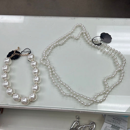 Lordane pearl necklaces