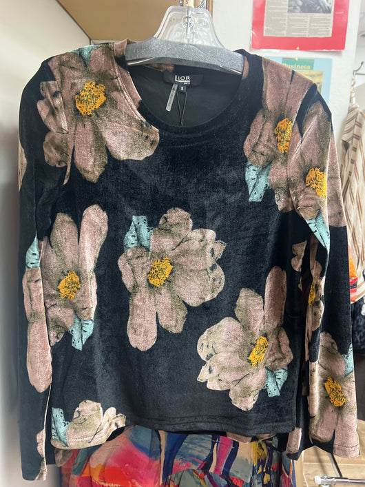 Lior black flowers velvet top