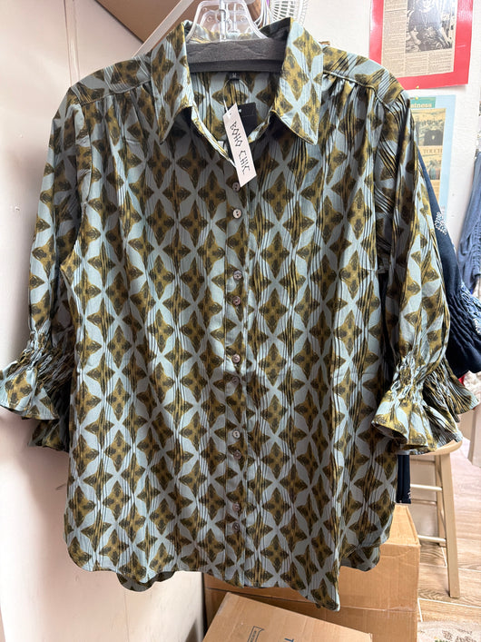 Boho chic abstract top