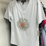 AZI white tee rhinestone pearl flower