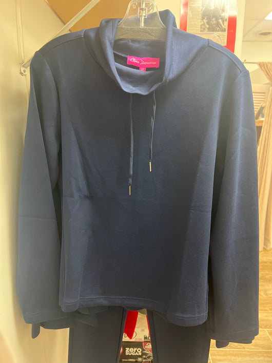 Claire D navy pullover