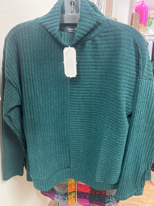 Papillon hunter green ribbed sweater