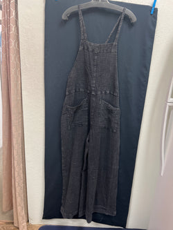 Easel black mineral wash jumper
