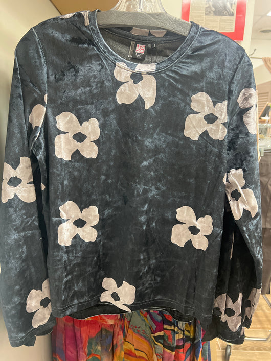 Lior navy silver velvet flowers top