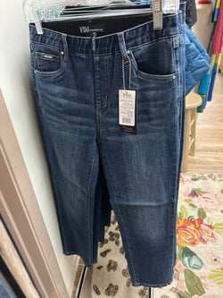 FDJ basic pull on dark wash jeans