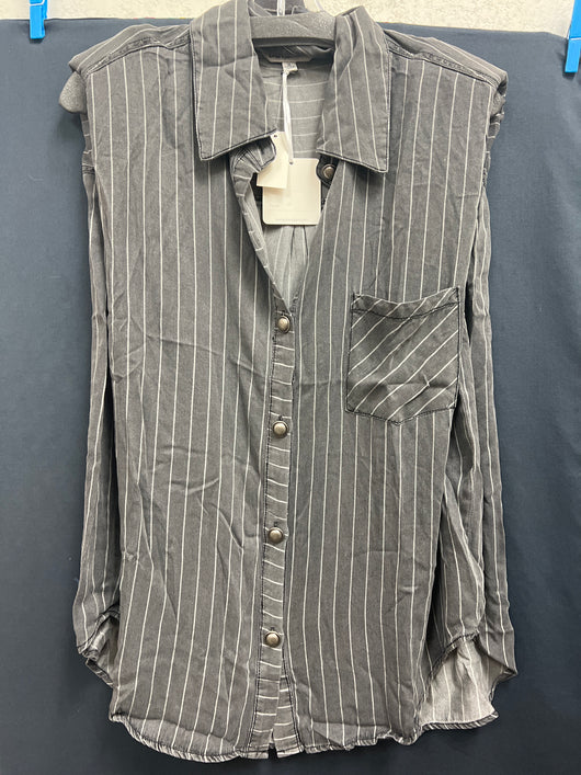 Davi & Dani charcoal pinstripe top