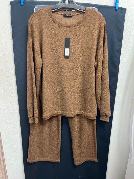 Nally & Millie brown lounge set