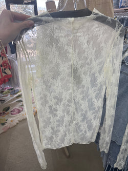 Eesome lace L/S Top