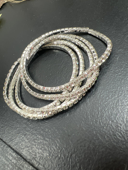 Tennis bracelet