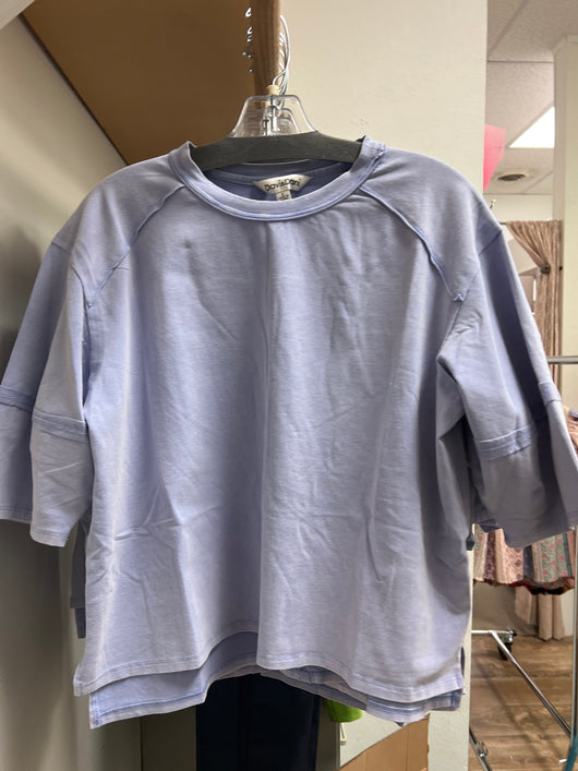 Davi & Dani lavender short sleeve top