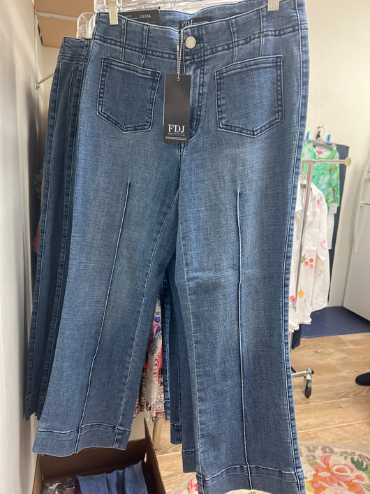 FDJ med wash Olivia boot crop middle seam