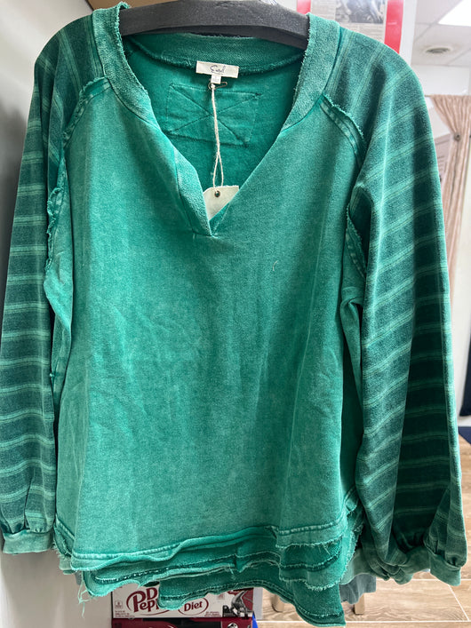 Easel pine green stripe top