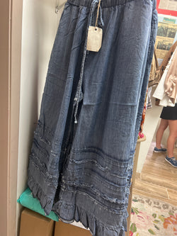 Easel denim fray pants