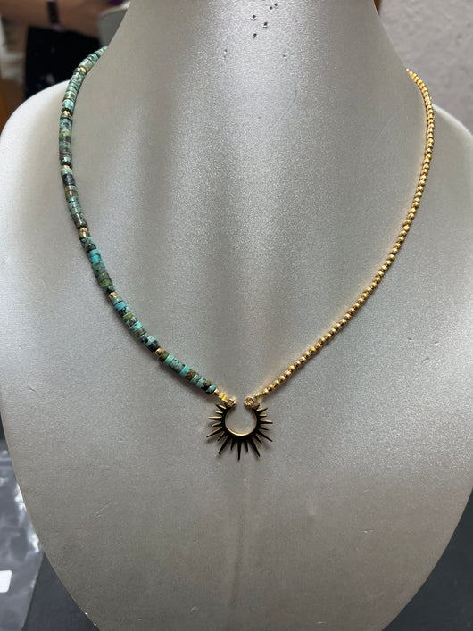 Julio El Farol necklace