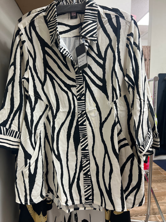 Lior button up zebra tunic