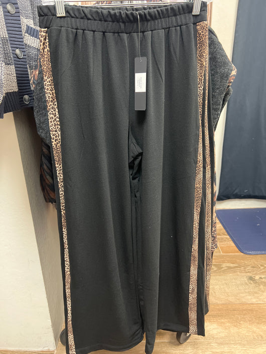 Nally & Millie black leopard pants