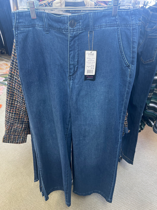 FDJ Suzanne dark wash trouser