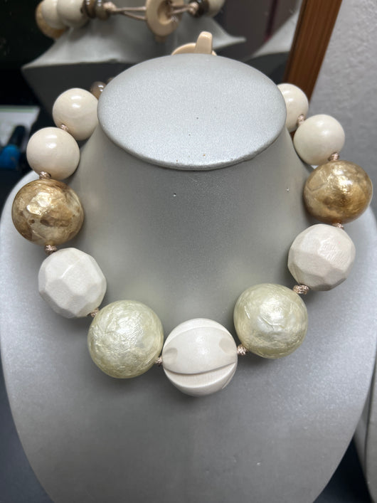 Lordane ivory gold wooden ball necklace