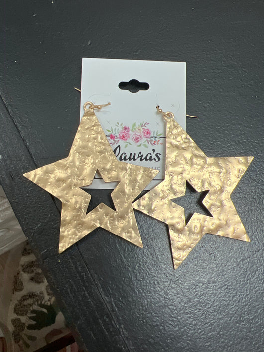 Gold star earring