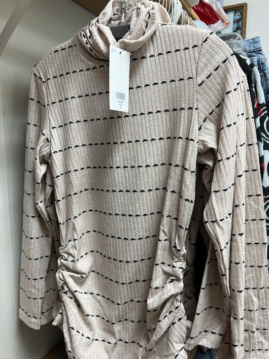Isle turtle neck Parker stealth top