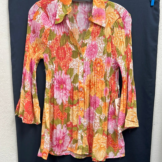 Sunny Leigh floral pleated blouse