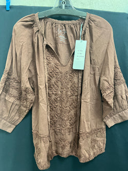 Caite & Kyla henna brick embroidered blouse