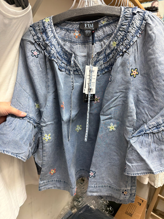 FDJ daisy chambray top