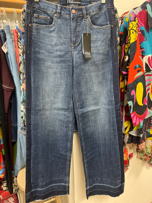 FDJ Olivia wide leg raw hem jeans