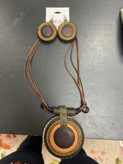 Brown necklace & earring set