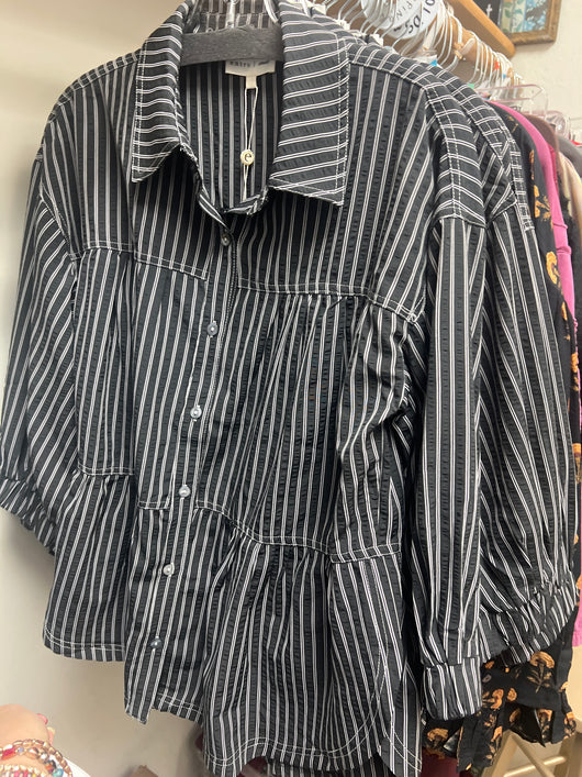 Entro black white stripe top
