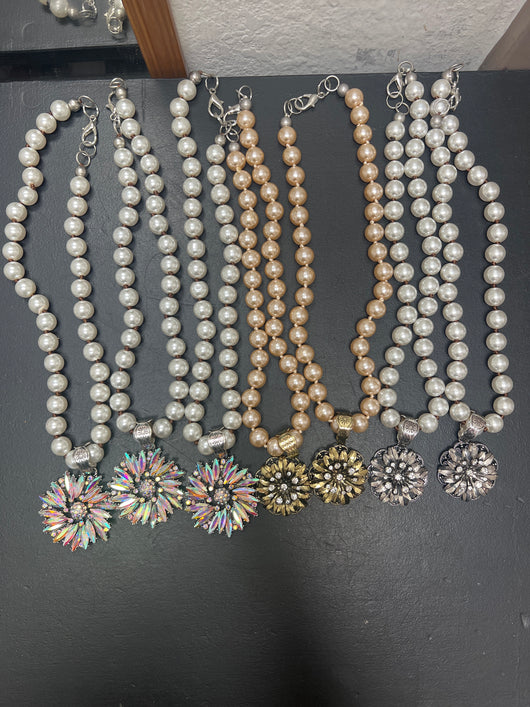 Chunky Pearl bling pendant necklaces