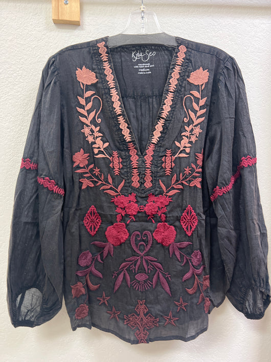 Caite & Kyla black ombre embroidered blouse