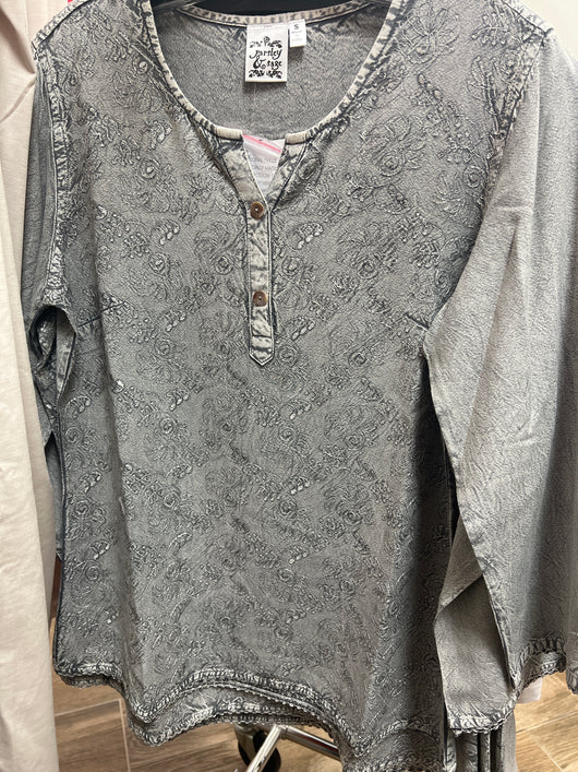 Parsley & Sage Becky top silver grey