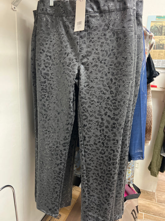 Isle narrative charcoal leopard pants