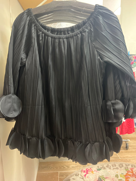 AZI black pleated circles blouse
