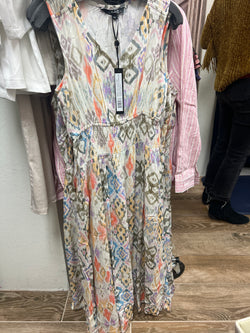 Charlie B lemonade sleeveless v neck dress