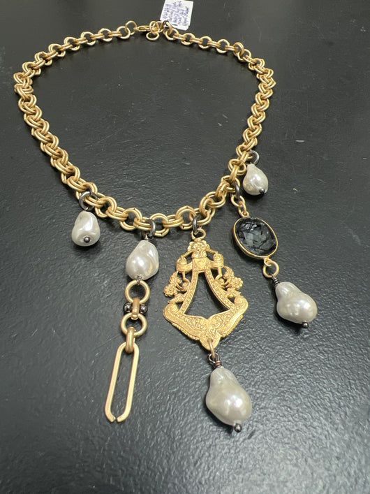 Michele Busch gold pearl short necklace