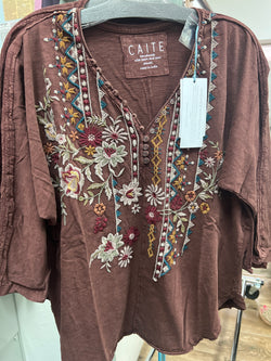 Caite & Kyla oxblood floral embroidered 3/4 top