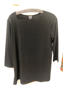 ClaraS black boatneck
