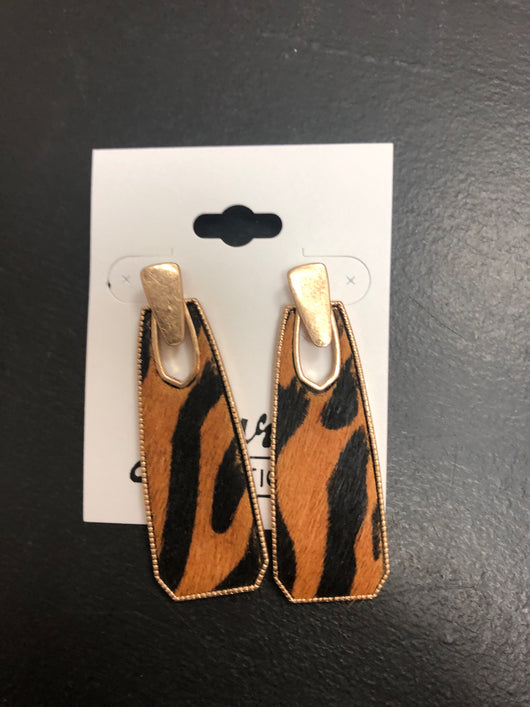 Gold animal fur earrings