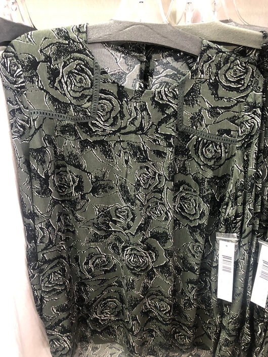 Tribal fern black top